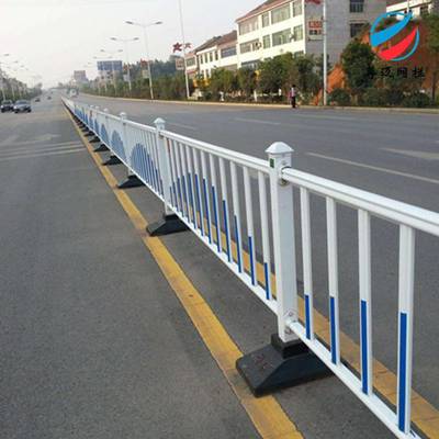 萍鄉(xiāng)道路護(hù)欄網(wǎng) 道路中間防護(hù)欄的關(guān)鍵作用與廠家選擇